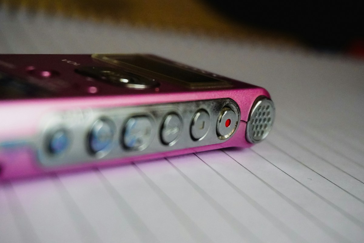 Portable Audio Recorder (1 pc)